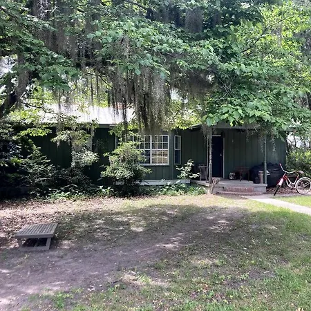 Tucked Away Newly Renovated 2 Bedroom/ 1 Bath Sleeps 8 Beaufort Extérieur photo